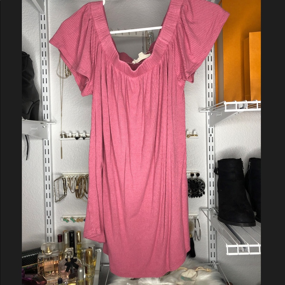 Blush off the shoulder